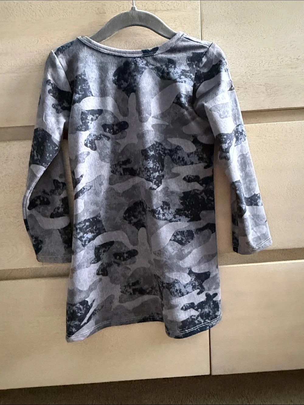 Girls' Gray Camo Long-Sleeve T-shirt Dress with Pink Stars